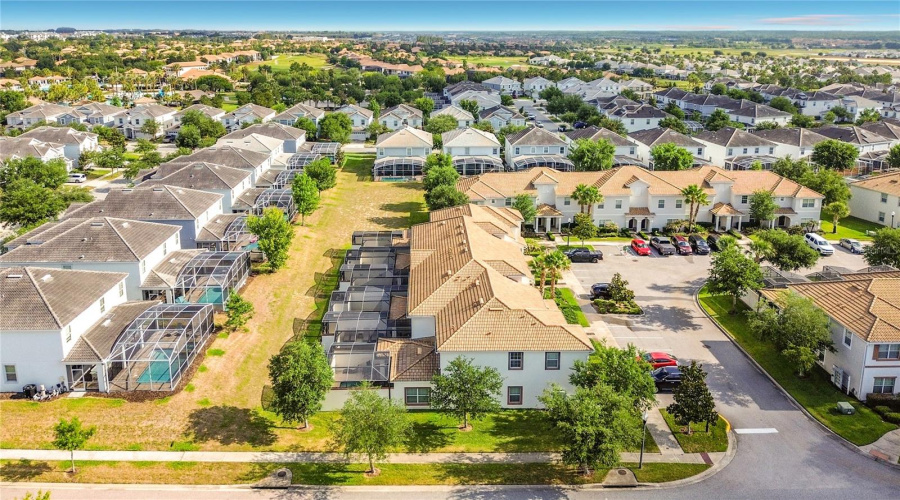 DAVENPORT, Florida 33896, 4 Bedrooms Bedrooms, ,3 BathroomsBathrooms,Residential,For Sale,DOGLEG,0,MFRO6405182