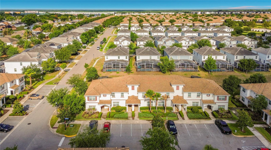 DAVENPORT, Florida 33896, 4 Bedrooms Bedrooms, ,3 BathroomsBathrooms,Residential,For Sale,DOGLEG,0,MFRO6405182