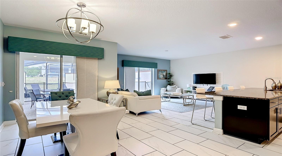 DAVENPORT, Florida 33896, 4 Bedrooms Bedrooms, ,3 BathroomsBathrooms,Residential,For Sale,DOGLEG,0,MFRO6405182