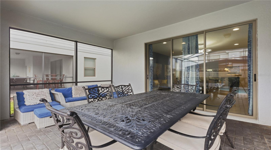 KISSIMMEE, Florida 34747, 7 Bedrooms Bedrooms, ,5 BathroomsBathrooms,Residential,For Sale,ZURICH,0,MFRO6406521