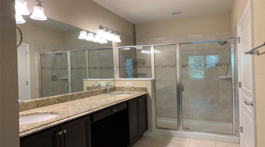 DAVENPORT, Florida 33896, 2 Bedrooms Bedrooms, ,2 BathroomsBathrooms,Residential,For Sale,BELLA TIERRA CT,0,MFRS5149600