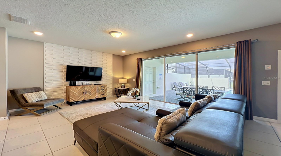 DAVENPORT, Florida 33897, 5 Bedrooms Bedrooms, ,4 BathroomsBathrooms,Residential,For Sale,JASMINE,0,MFRO6404784