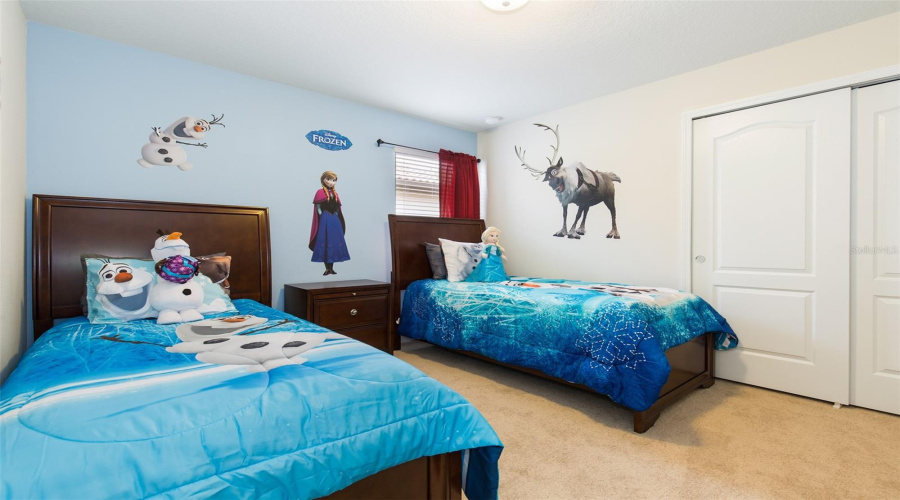 KISSIMMEE, Florida 34747, 8 Bedrooms Bedrooms, ,6 BathroomsBathrooms,Residential,For Sale,RHODES,0,MFRO6289038