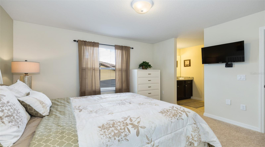 KISSIMMEE, Florida 34747, 8 Bedrooms Bedrooms, ,6 BathroomsBathrooms,Residential,For Sale,RHODES,0,MFRO6289038