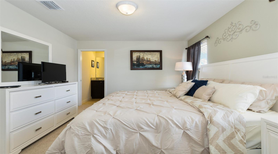 KISSIMMEE, Florida 34747, 8 Bedrooms Bedrooms, ,6 BathroomsBathrooms,Residential,For Sale,RHODES,0,MFRO6289038