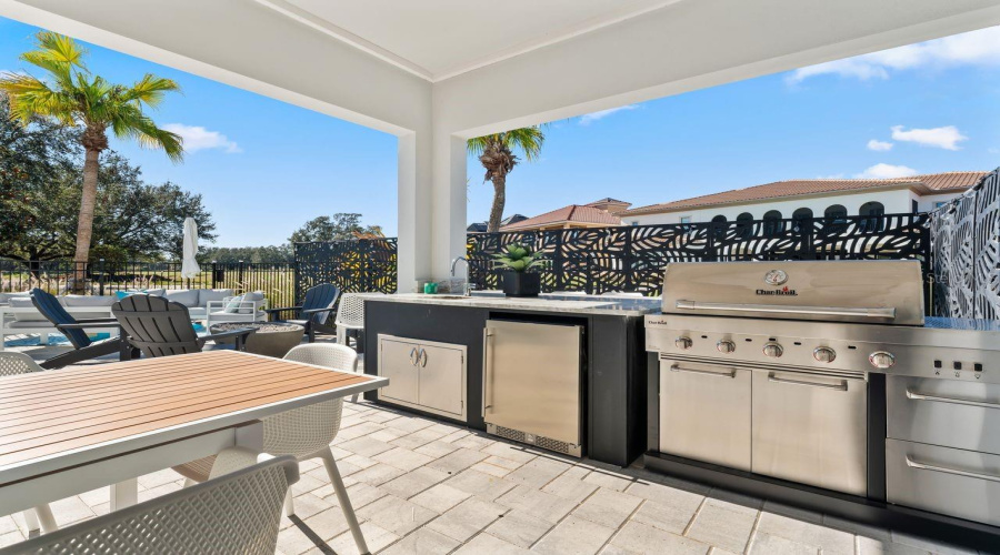 Outdoor Kitchen