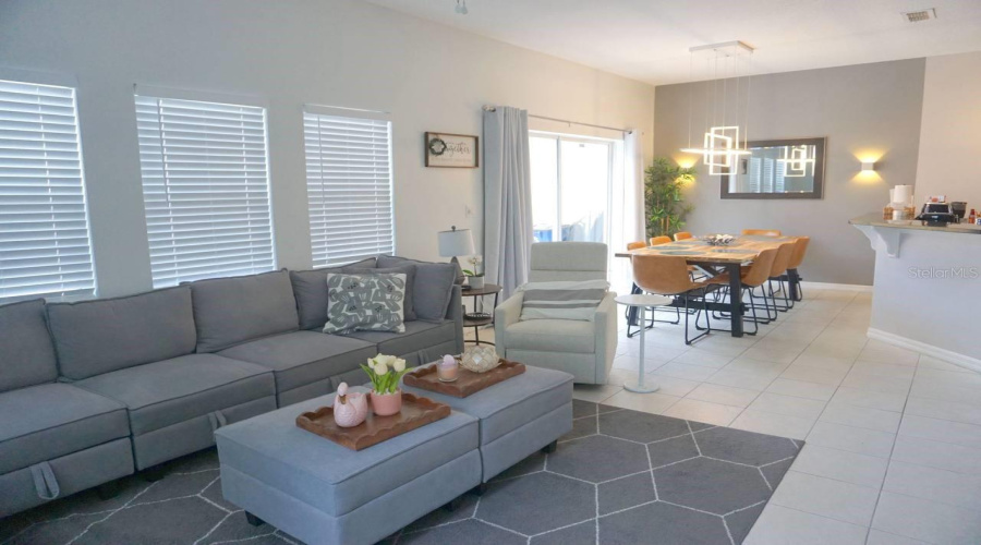 KISSIMMEE, Florida 34747, 4 Bedrooms Bedrooms, ,3 BathroomsBathrooms,Residential,For Sale,YELLOW LANTANA,0,MFRS5149639