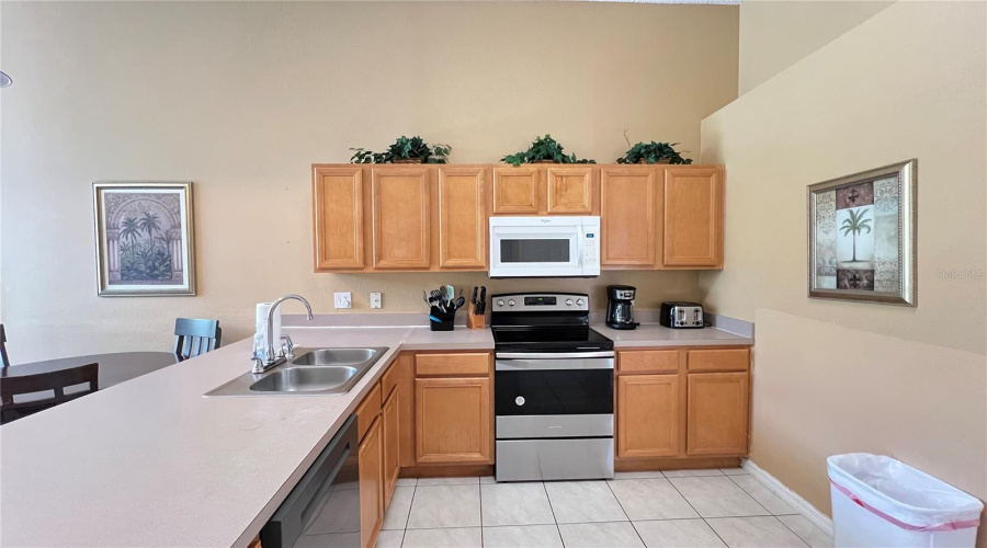 KISSIMMEE, Florida 34747, 5 Bedrooms Bedrooms, ,3 BathroomsBathrooms,Residential,For Sale,LIDO KEY,0,MFRS5148950
