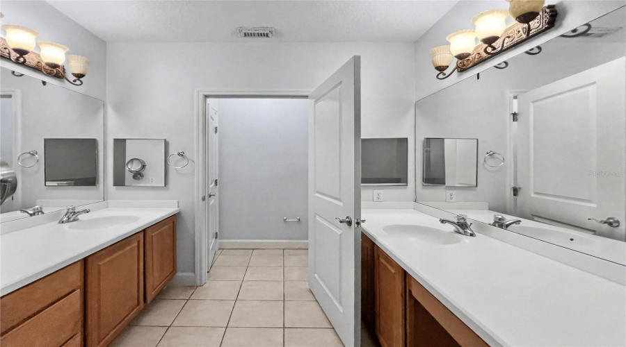 CELEBRATION, Florida 34747, 4 Bedrooms Bedrooms, ,2 BathroomsBathrooms,Residential,For Sale,WRIGHT,0,MFRO6406683