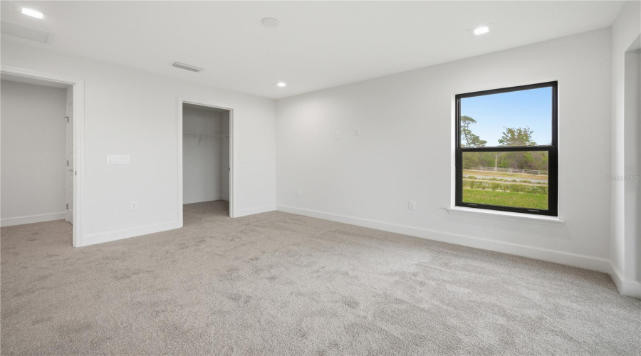 DAVENPORT, Florida 33837, 5 Bedrooms Bedrooms, ,5 BathroomsBathrooms,Residential,For Sale,HAMPTON,0,MFRO6405756