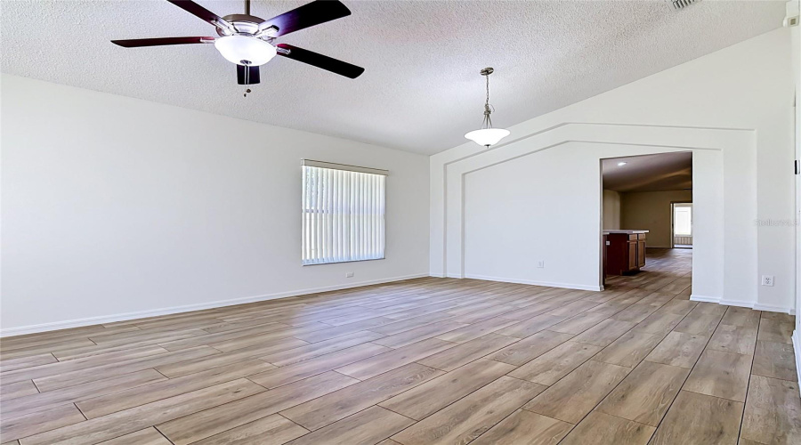 DAVENPORT, Florida 33897, 4 Bedrooms Bedrooms, ,2 BathroomsBathrooms,Residential,For Sale,BRAYTON,0,MFRG5112056