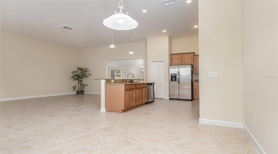 DAVENPORT, Florida 33896, 4 Bedrooms Bedrooms, ,3 BathroomsBathrooms,Residential,For Sale,PALMETTO DUNES,0,MFRS5138818