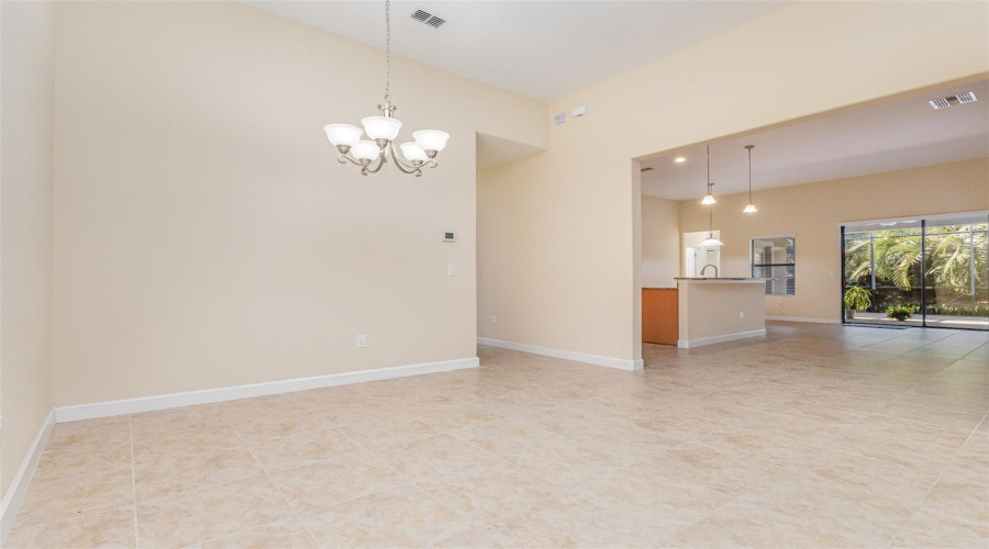DAVENPORT, Florida 33896, 4 Bedrooms Bedrooms, ,3 BathroomsBathrooms,Residential,For Sale,PALMETTO DUNES,0,MFRS5138818