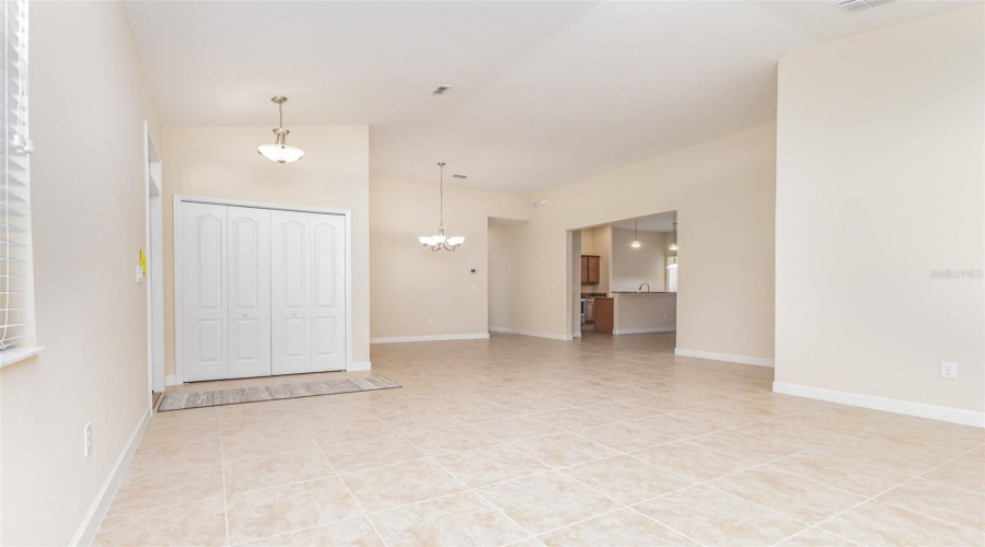 DAVENPORT, Florida 33896, 4 Bedrooms Bedrooms, ,3 BathroomsBathrooms,Residential,For Sale,PALMETTO DUNES,0,MFRS5138818