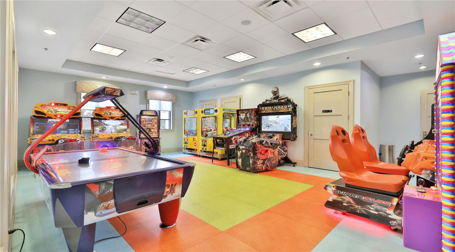 DAVENPORT, Florida 33896, 4 Bedrooms Bedrooms, ,3 BathroomsBathrooms,Residential,For Sale,PALMETTO DUNES,0,MFRS5138818