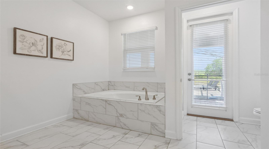KISSIMMEE, Florida 34746, 8 Bedrooms Bedrooms, ,5 BathroomsBathrooms,Residential,For Sale,SIMILE,0,MFRO6406569