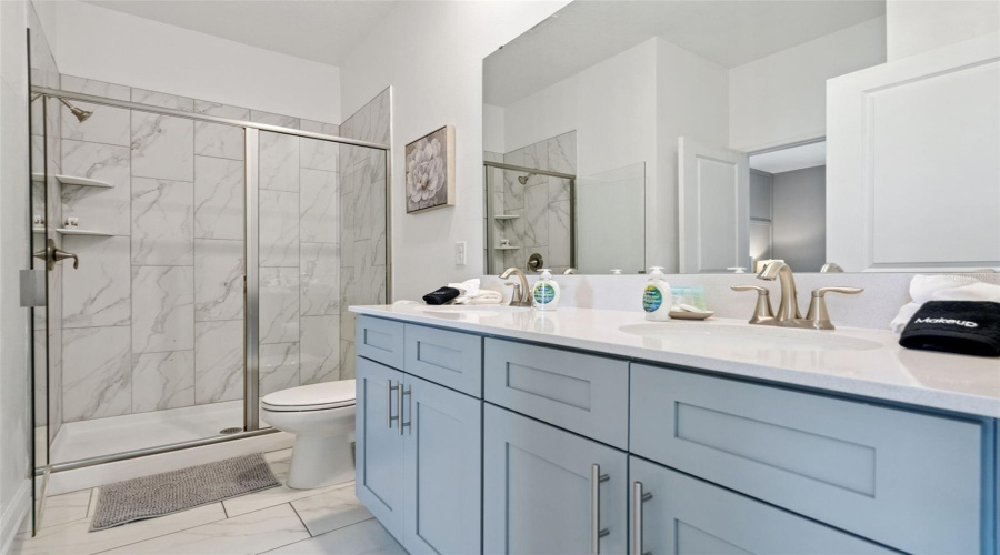 KISSIMMEE, Florida 34746, 8 Bedrooms Bedrooms, ,5 BathroomsBathrooms,Residential,For Sale,SIMILE,0,MFRO6406569