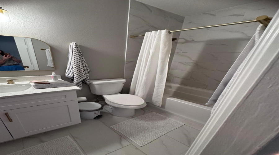 DAVENPORT, Florida 33837, 5 Bedrooms Bedrooms, ,3 BathroomsBathrooms,Residential,For Sale,SUNSET VIEW,0,MFRO6406207