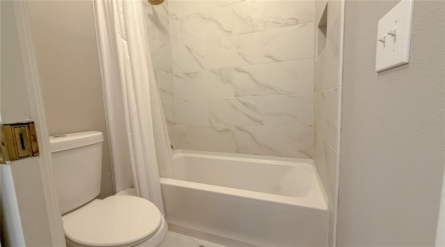 DAVENPORT, Florida 33837, 5 Bedrooms Bedrooms, ,3 BathroomsBathrooms,Residential,For Sale,SUNSET VIEW,0,MFRO6406207