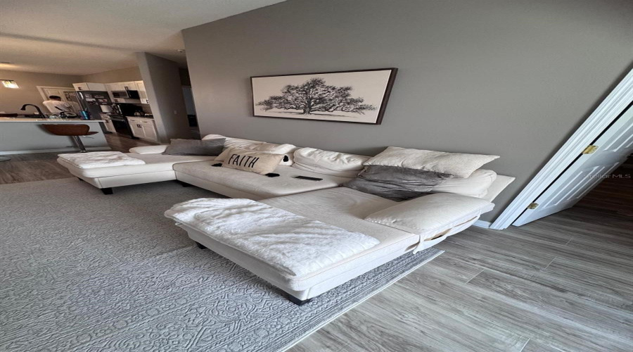 DAVENPORT, Florida 33837, 5 Bedrooms Bedrooms, ,3 BathroomsBathrooms,Residential,For Sale,SUNSET VIEW,0,MFRO6406207