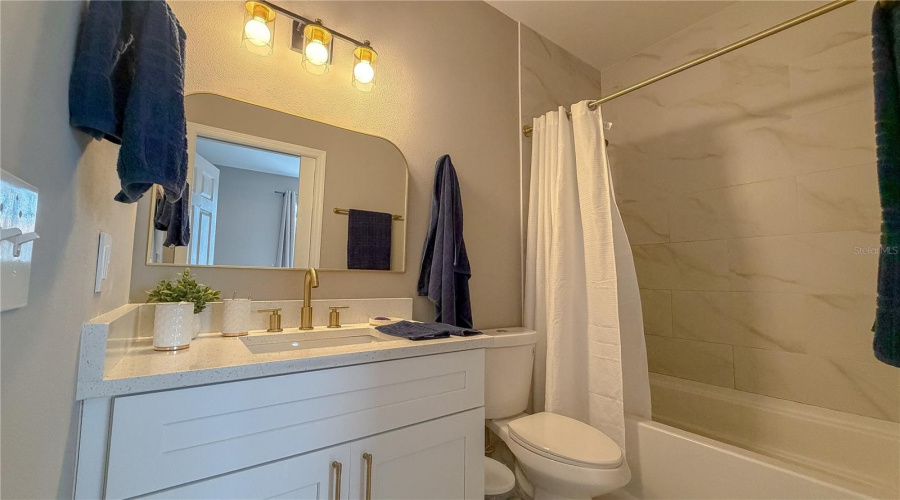 DAVENPORT, Florida 33837, 5 Bedrooms Bedrooms, ,3 BathroomsBathrooms,Residential,For Sale,SUNSET VIEW,0,MFRO6406207