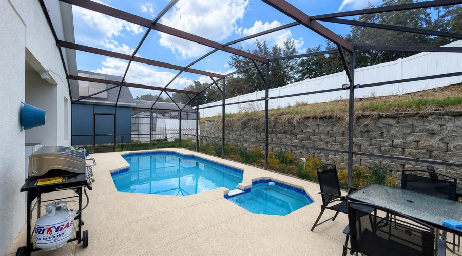 DAVENPORT, Florida 33837, 5 Bedrooms Bedrooms, ,3 BathroomsBathrooms,Residential,For Sale,SUNSET VIEW,0,MFRO6406207