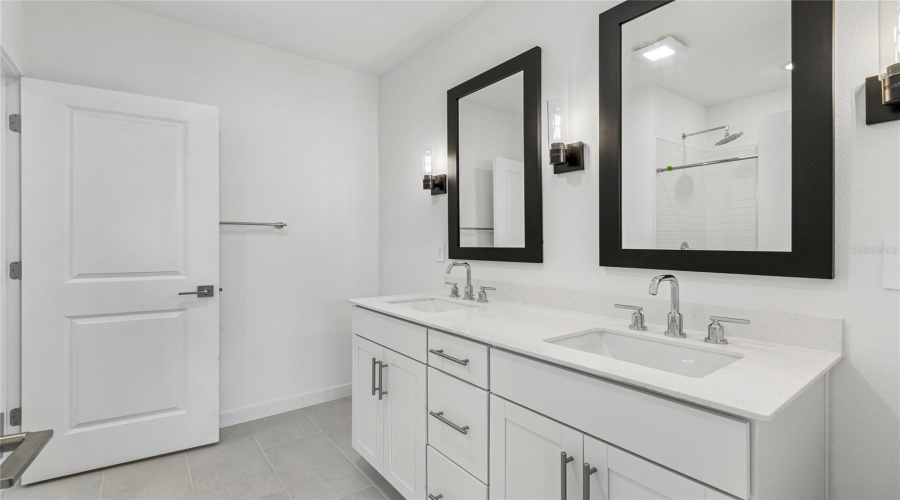 DAVENPORT, Florida 33837, 4 Bedrooms Bedrooms, ,2 BathroomsBathrooms,Residential,For Sale,REIN,0,MFRO6406796