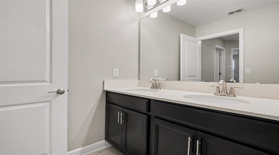 DAVENPORT, Florida 33837, 4 Bedrooms Bedrooms, ,2 BathroomsBathrooms,Residential,For Sale,BRUNSWICK,0,MFRO6401649