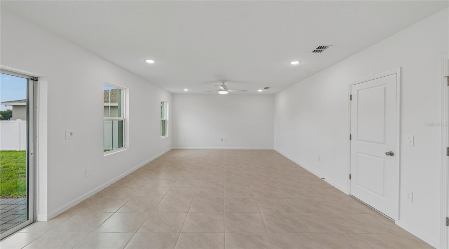 DAVENPORT, Florida 33837, 4 Bedrooms Bedrooms, ,3 BathroomsBathrooms,Residential,For Sale,REIN,0,MFRO6406807