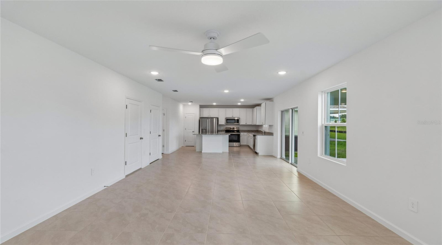 DAVENPORT, Florida 33837, 4 Bedrooms Bedrooms, ,3 BathroomsBathrooms,Residential,For Sale,REIN,0,MFRO6406807