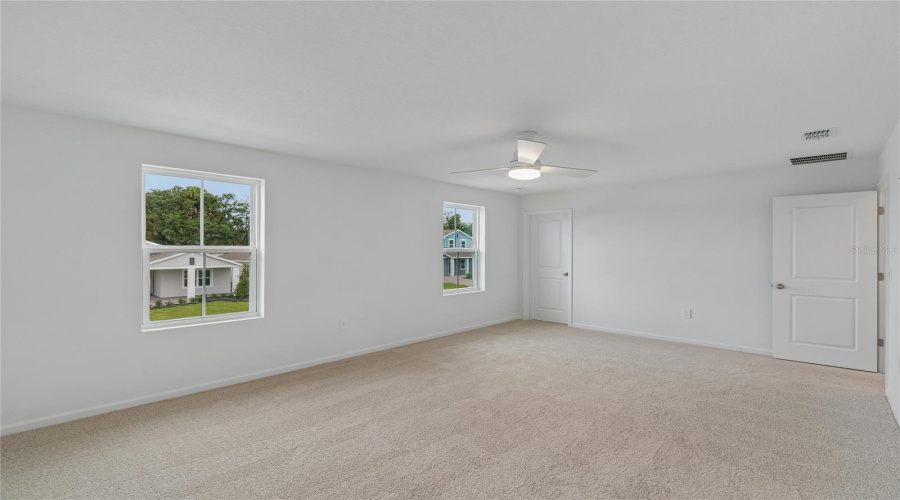 DAVENPORT, Florida 33837, 4 Bedrooms Bedrooms, ,3 BathroomsBathrooms,Residential,For Sale,REIN,0,MFRO6406807