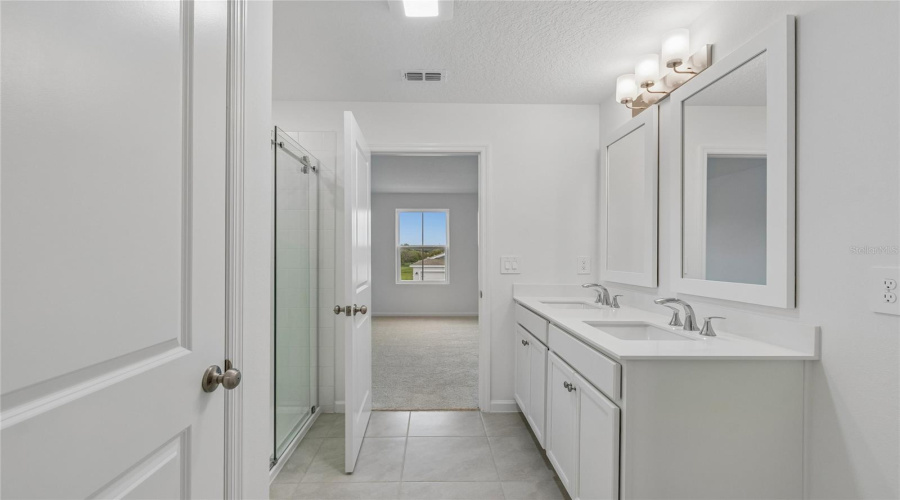 DAVENPORT, Florida 33837, 4 Bedrooms Bedrooms, ,3 BathroomsBathrooms,Residential,For Sale,REIN,0,MFRO6406807