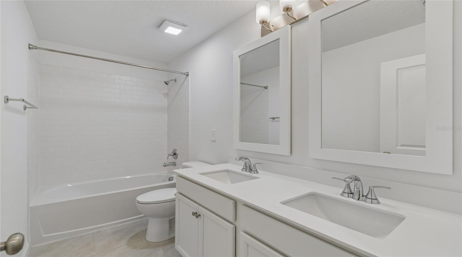 DAVENPORT, Florida 33837, 4 Bedrooms Bedrooms, ,3 BathroomsBathrooms,Residential,For Sale,REIN,0,MFRO6406807