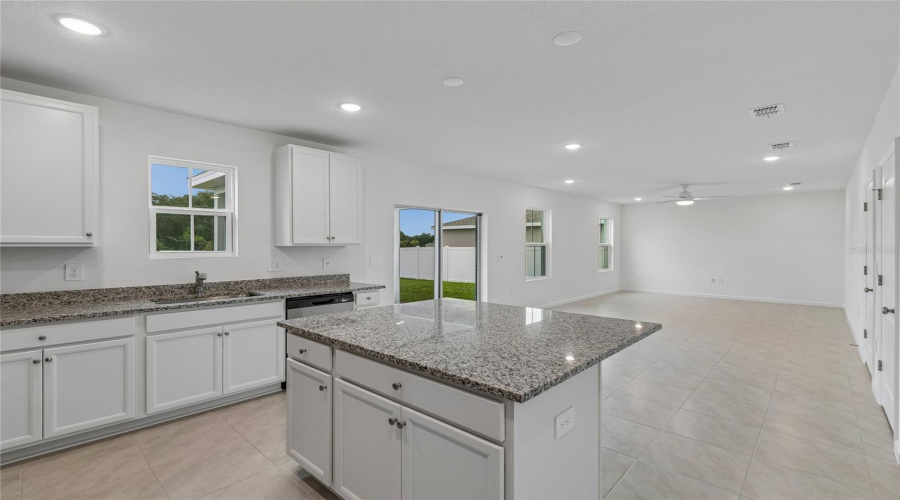 DAVENPORT, Florida 33837, 4 Bedrooms Bedrooms, ,3 BathroomsBathrooms,Residential,For Sale,REIN,0,MFRO6406807