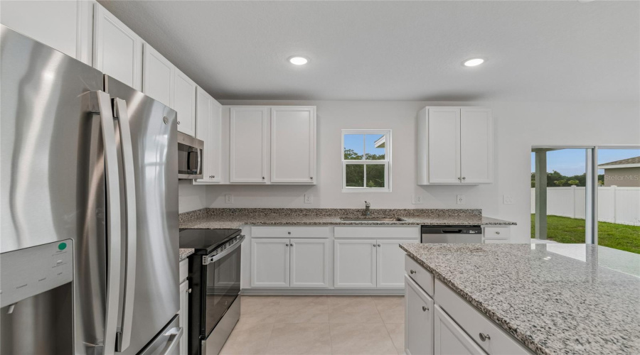 DAVENPORT, Florida 33837, 4 Bedrooms Bedrooms, ,3 BathroomsBathrooms,Residential,For Sale,REIN,0,MFRO6406807
