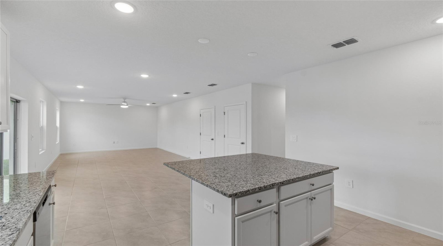 DAVENPORT, Florida 33837, 4 Bedrooms Bedrooms, ,3 BathroomsBathrooms,Residential,For Sale,REIN,0,MFRO6406807