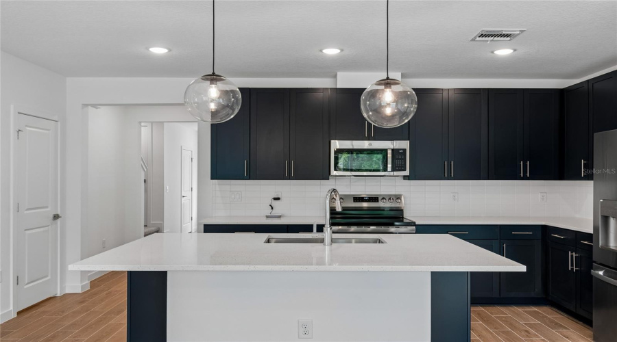 DAVENPORT, Florida 33837, 3 Bedrooms Bedrooms, ,2 BathroomsBathrooms,Residential,For Sale,WITHERS,0,MFRO6406815
