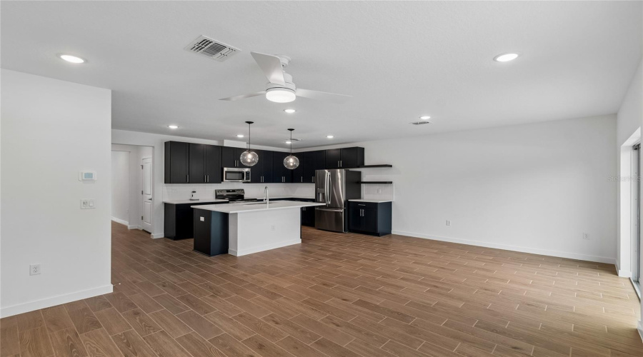 DAVENPORT, Florida 33837, 3 Bedrooms Bedrooms, ,2 BathroomsBathrooms,Residential,For Sale,WITHERS,0,MFRO6406815