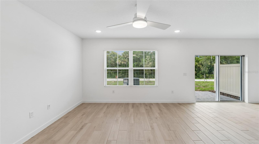 DAVENPORT, Florida 33837, 3 Bedrooms Bedrooms, ,2 BathroomsBathrooms,Residential,For Sale,WITHERS,0,MFRO6406817