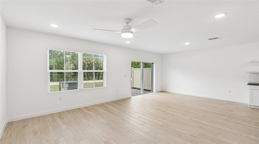 DAVENPORT, Florida 33837, 3 Bedrooms Bedrooms, ,2 BathroomsBathrooms,Residential,For Sale,WITHERS,0,MFRO6406817