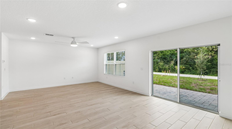 DAVENPORT, Florida 33837, 3 Bedrooms Bedrooms, ,2 BathroomsBathrooms,Residential,For Sale,WITHERS,0,MFRO6406817