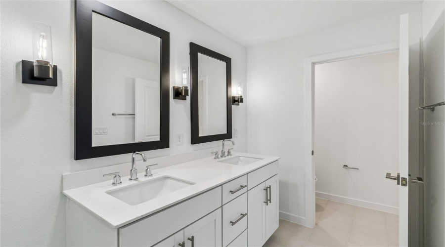 DAVENPORT, Florida 33837, 3 Bedrooms Bedrooms, ,2 BathroomsBathrooms,Residential,For Sale,WITHERS,0,MFRO6406817