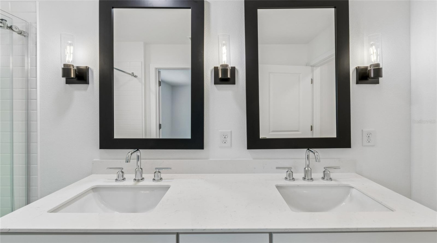 DAVENPORT, Florida 33837, 3 Bedrooms Bedrooms, ,2 BathroomsBathrooms,Residential,For Sale,WITHERS,0,MFRO6406817