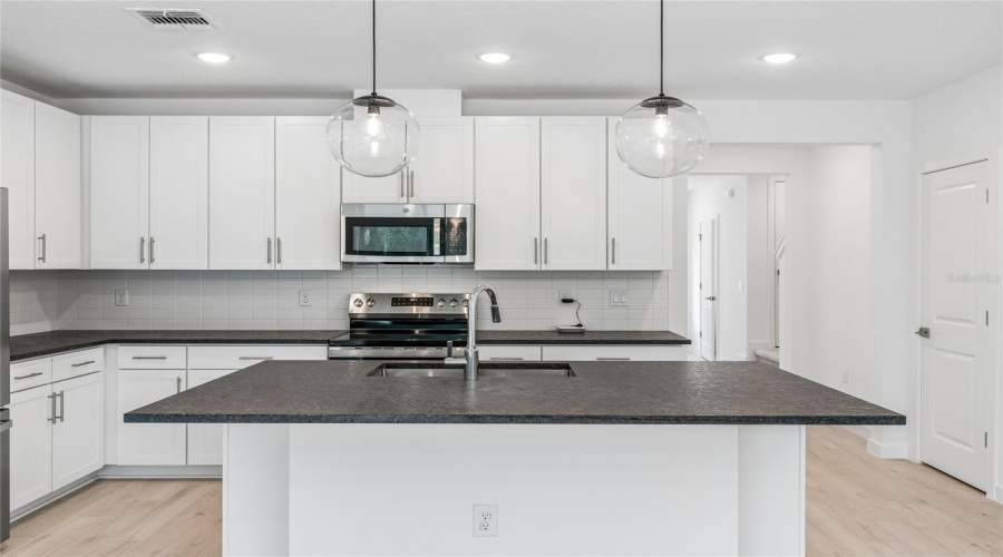 DAVENPORT, Florida 33837, 3 Bedrooms Bedrooms, ,2 BathroomsBathrooms,Residential,For Sale,WITHERS,0,MFRO6406817