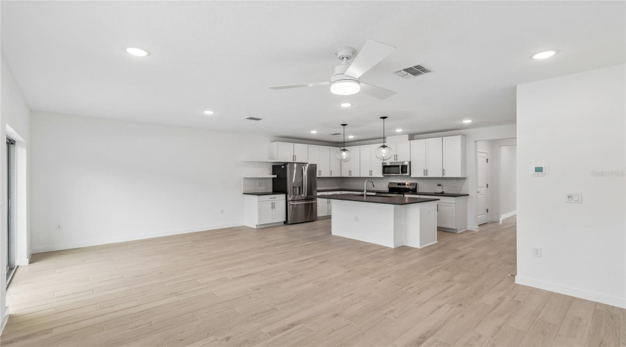 DAVENPORT, Florida 33837, 3 Bedrooms Bedrooms, ,2 BathroomsBathrooms,Residential,For Sale,WITHERS,0,MFRO6406817