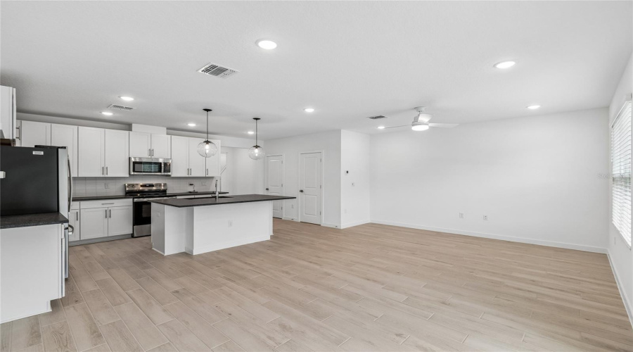 DAVENPORT, Florida 33837, 3 Bedrooms Bedrooms, ,2 BathroomsBathrooms,Residential,For Sale,WITHERS,0,MFRO6406817