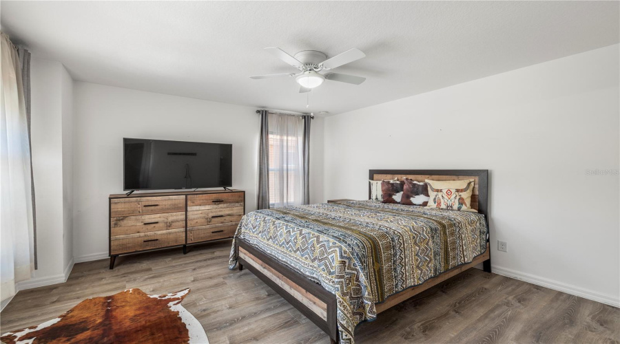DAVENPORT, Florida 33837, 6 Bedrooms Bedrooms, ,5 BathroomsBathrooms,Residential,For Sale,ORANGE COSMOS,0,MFRTB8507217