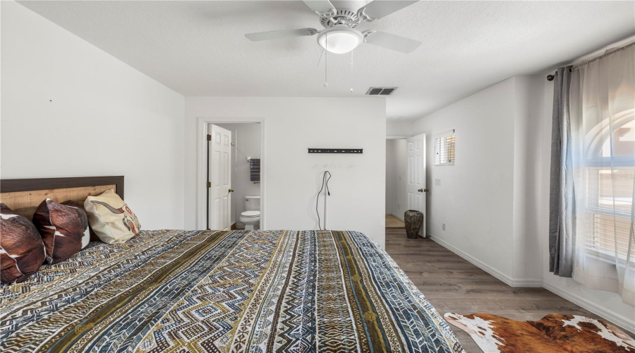 DAVENPORT, Florida 33837, 6 Bedrooms Bedrooms, ,5 BathroomsBathrooms,Residential,For Sale,ORANGE COSMOS,0,MFRTB8507217