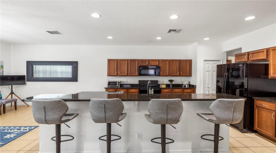 DAVENPORT, Florida 33837, 6 Bedrooms Bedrooms, ,5 BathroomsBathrooms,Residential,For Sale,ORANGE COSMOS,0,MFRTB8507217
