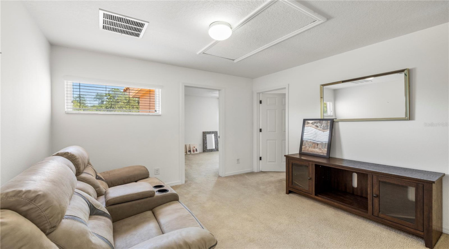 DAVENPORT, Florida 33837, 6 Bedrooms Bedrooms, ,5 BathroomsBathrooms,Residential,For Sale,ORANGE COSMOS,0,MFRTB8507217